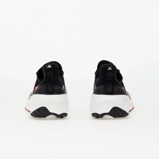 UltraBOOST Light GTX
